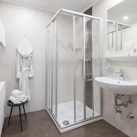 Gabriele Pensionat 3*